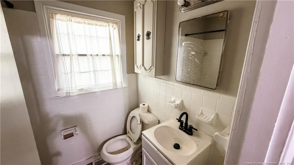 940 Fleetwood Drive Property Photo 11