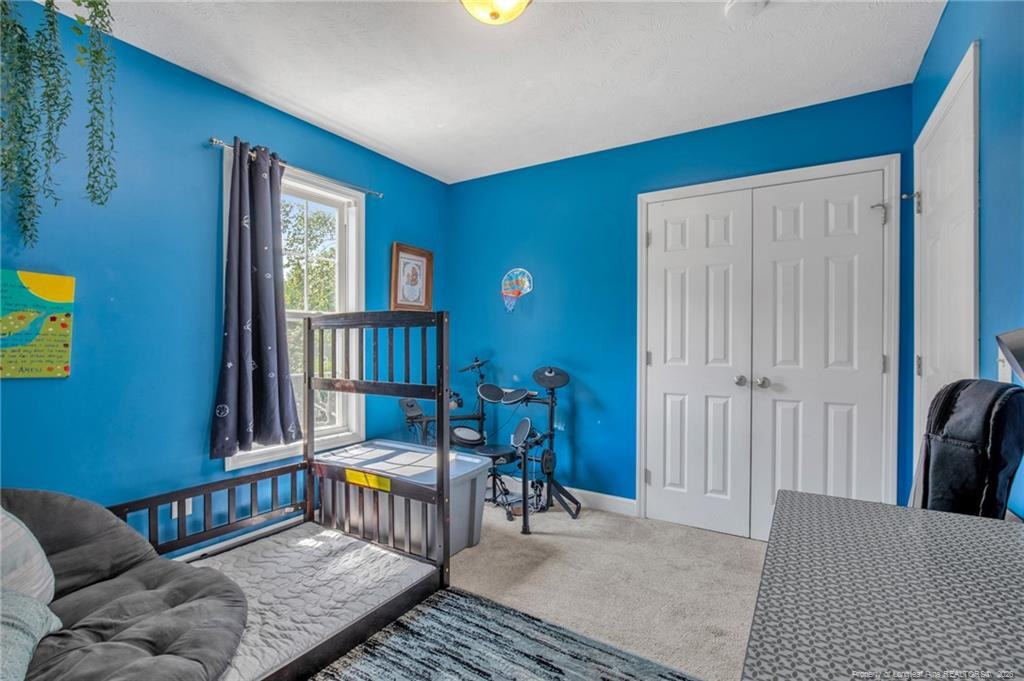 10 Rolling Stone Court Property Photo 19