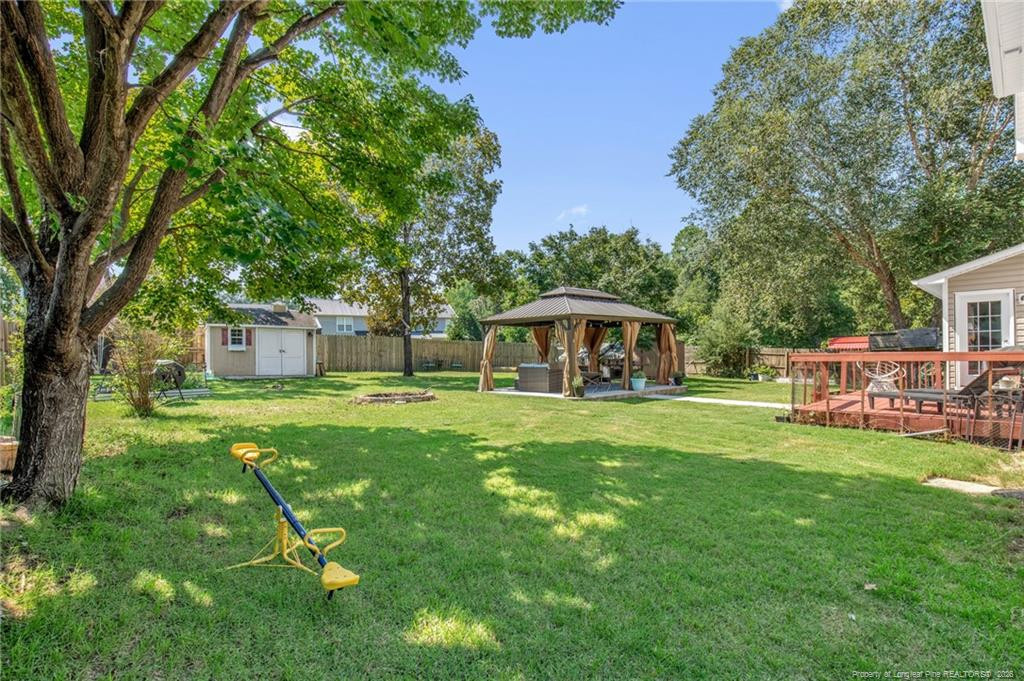 10 Rolling Stone Court Property Photo 28