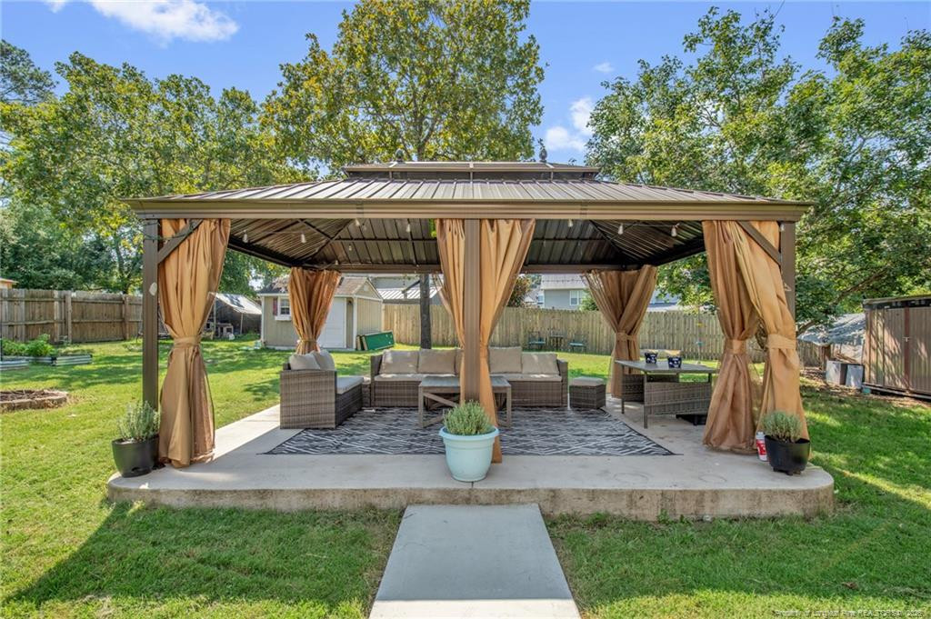 10 Rolling Stone Court Property Photo 29