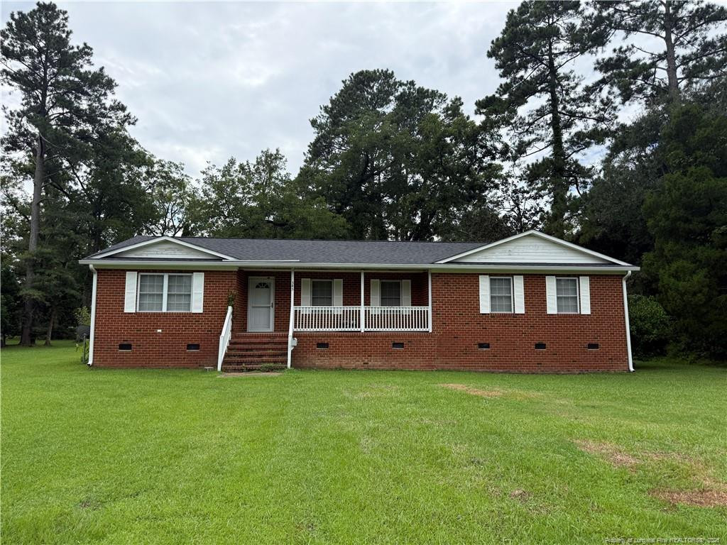 345 W Pungo Street