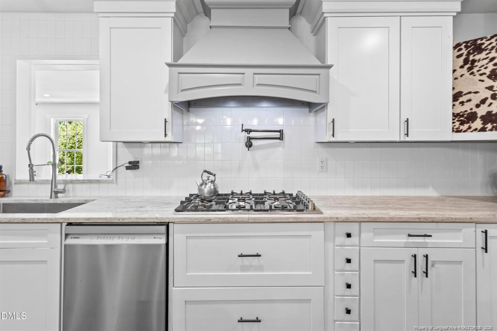 3516 Wicker Street Property Photo 4