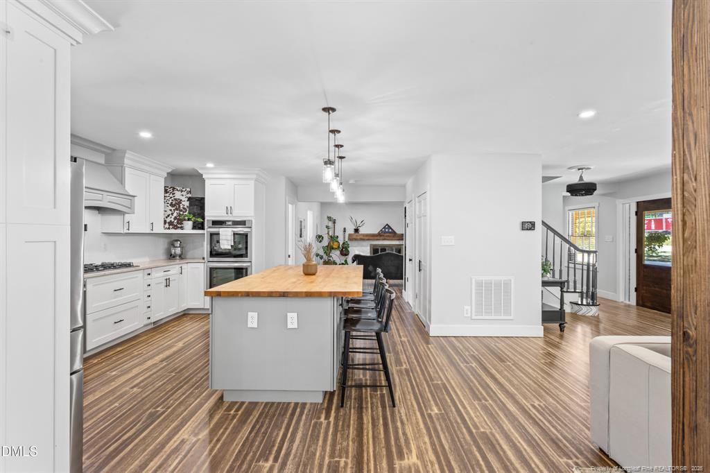 3516 Wicker Street Property Photo 5