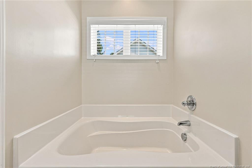 233 English Oak Drive Property Photo 22