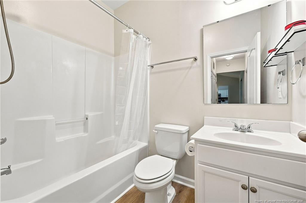 233 English Oak Drive Property Photo 26