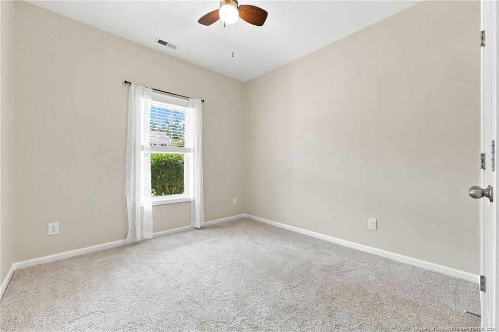 233 English Oak Drive Property Photo 27