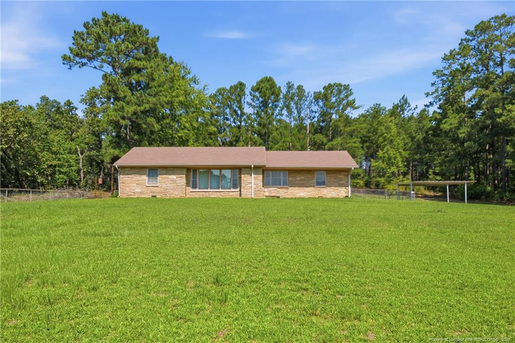 8220 Nc 210 S Property Photo 1