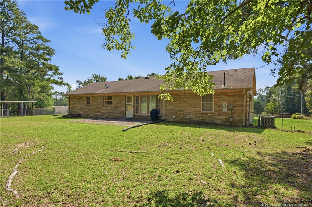 8220 Nc 210 S Property Photo 27