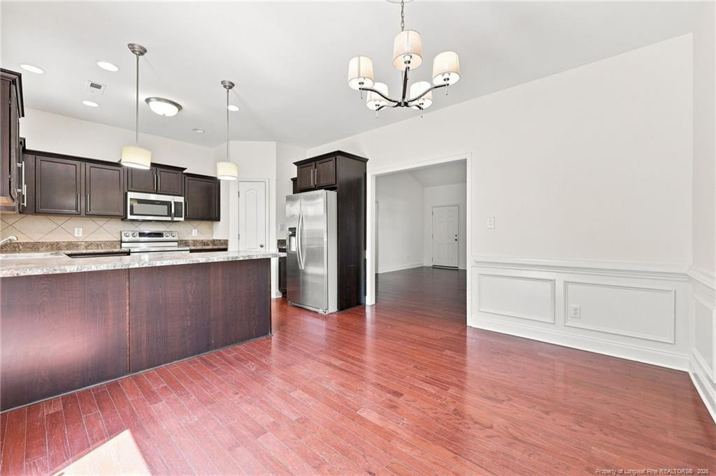 634 Collinwood Drive Property Photo 8