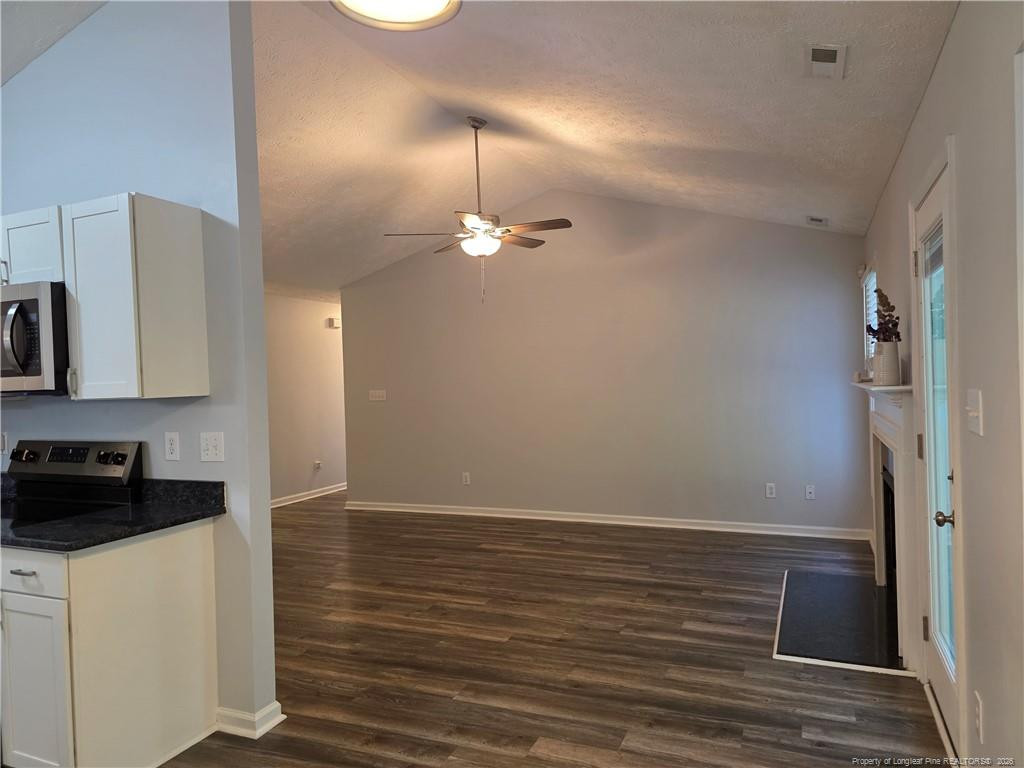9740 Gooden Drive Property Photo 7