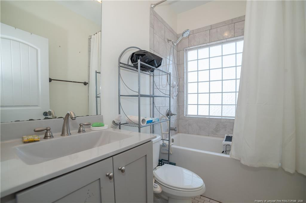 3742 Glencourse Way Property Photo 10