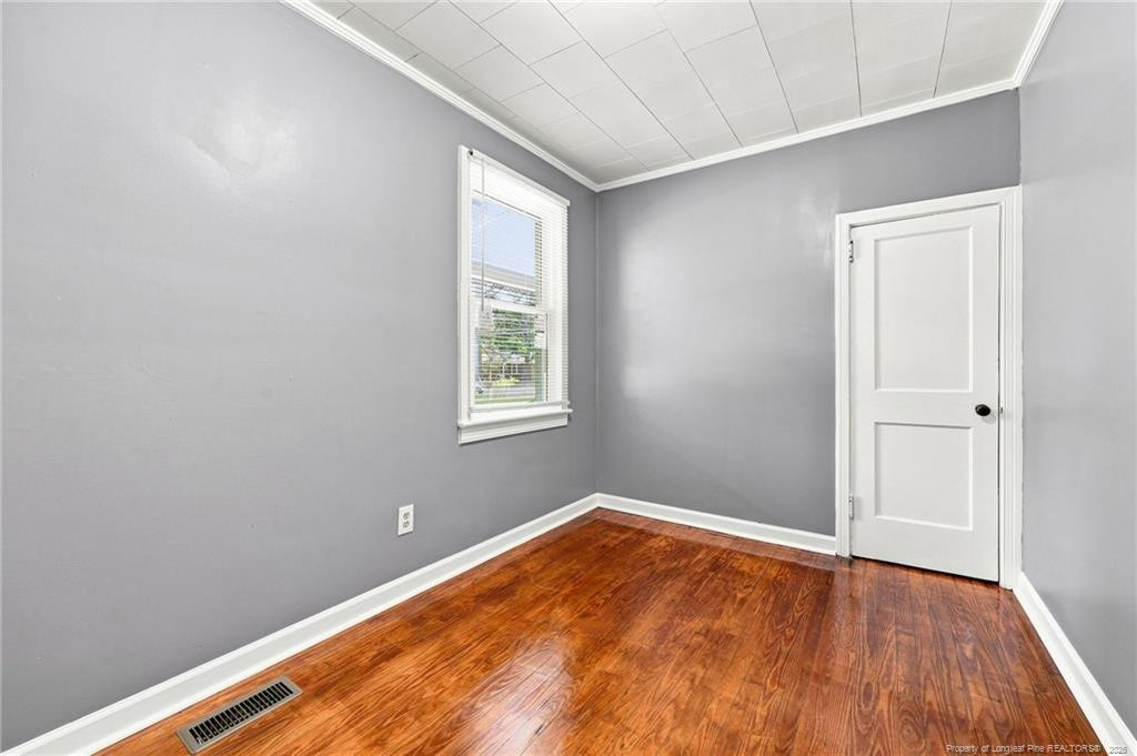 506 Stetson Street Property Photo 14