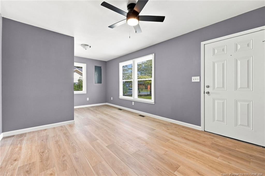 506 Stetson Street Property Photo 15