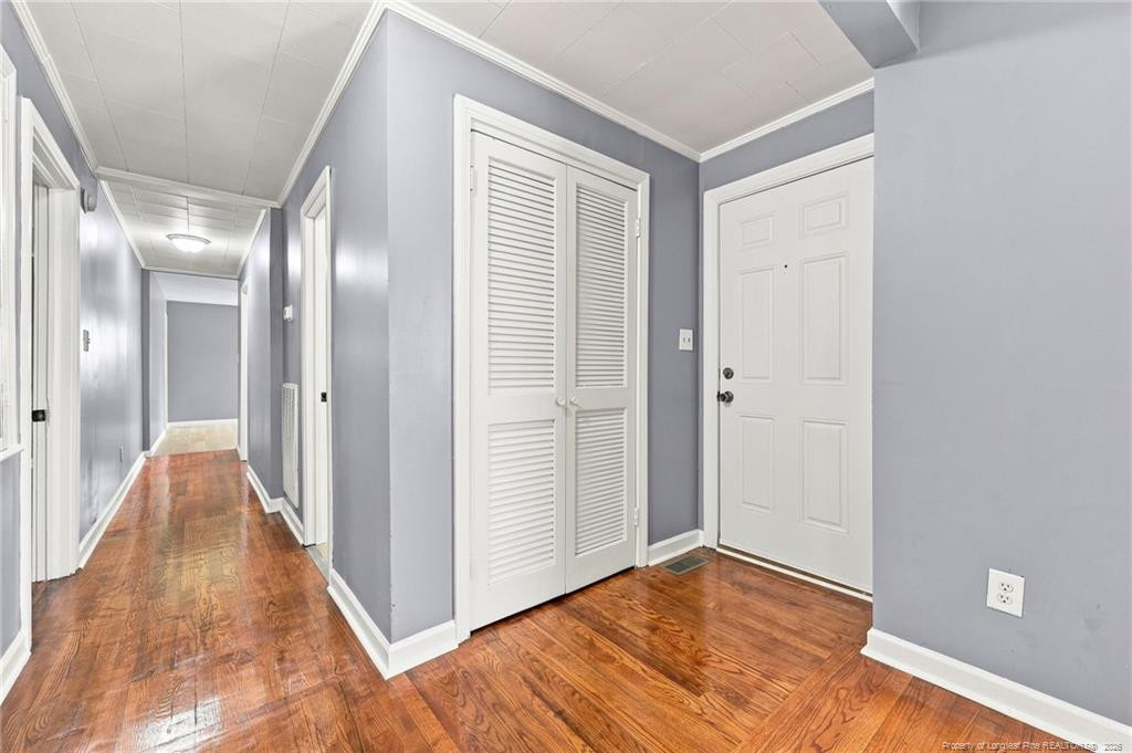 506 Stetson Street Property Photo 22