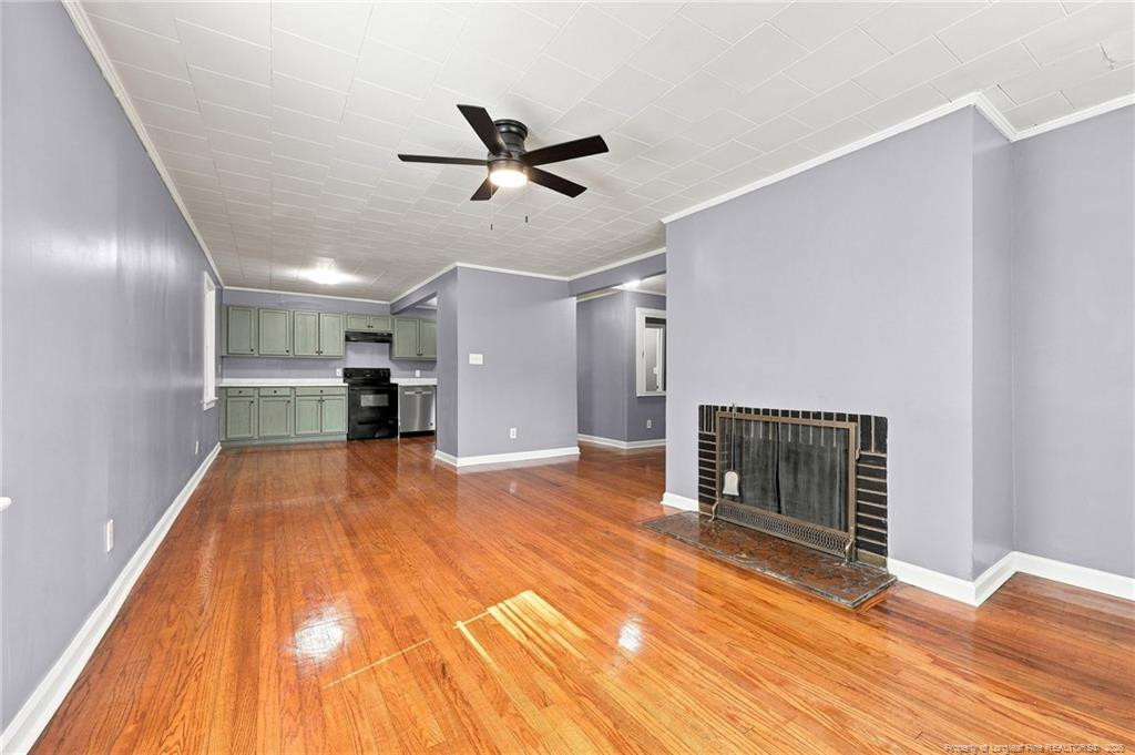 506 Stetson Street Property Photo 25