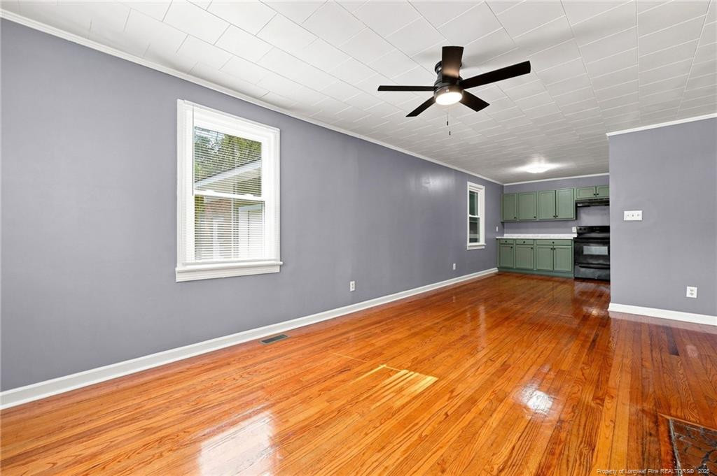 506 Stetson Street Property Photo 26