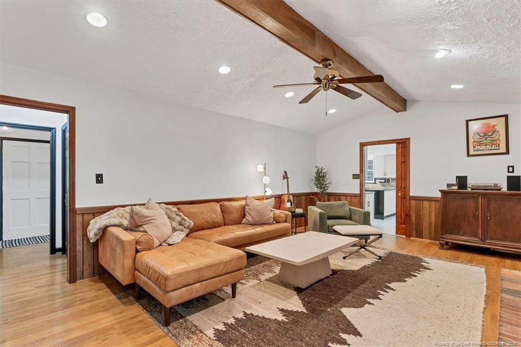 1933 Merrimac Drive Property Photo 11