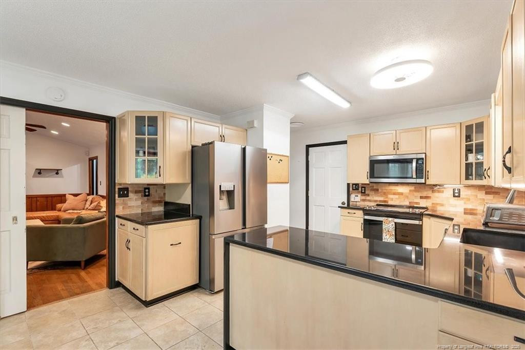 1933 Merrimac Drive Property Photo 17