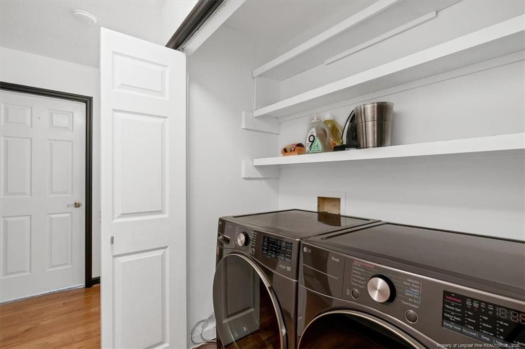 1933 Merrimac Drive Property Photo 36