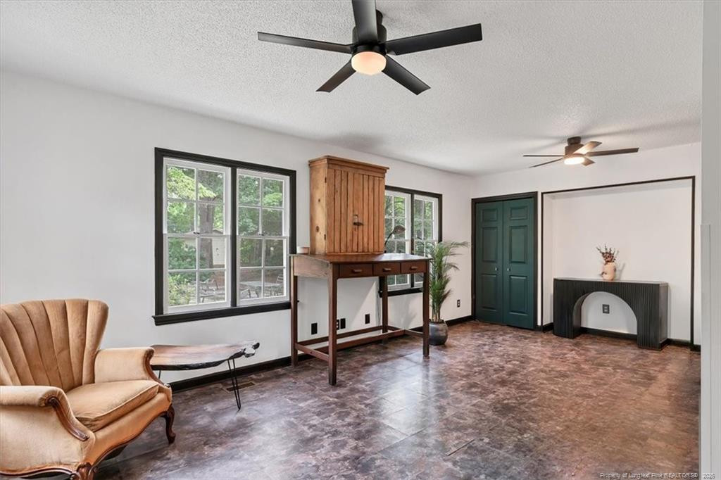 1933 Merrimac Drive Property Photo 40