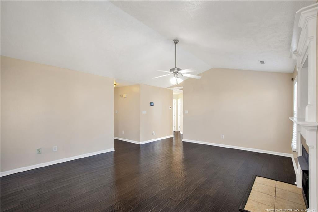 1402 Mingary Avenue Property Photo 4