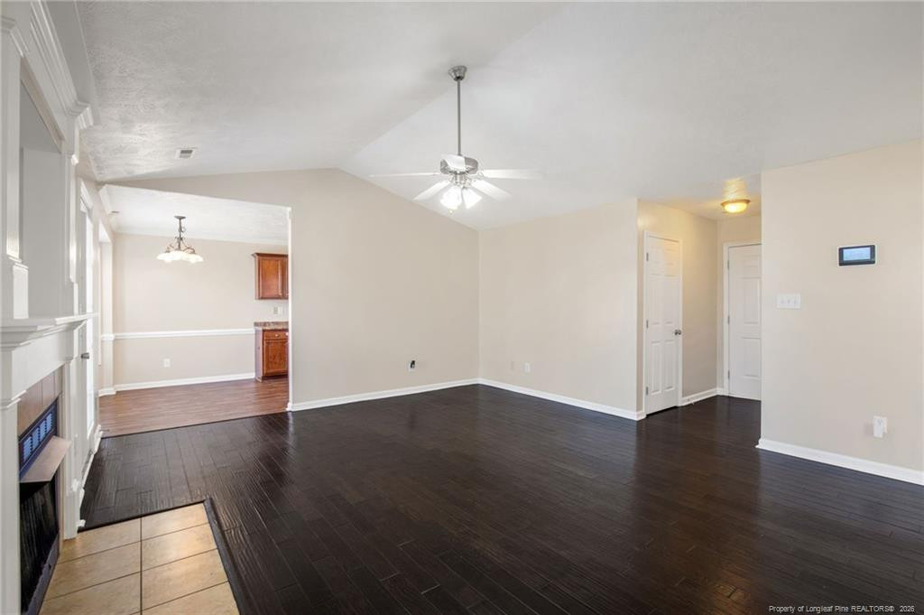 1402 Mingary Avenue Property Photo 6