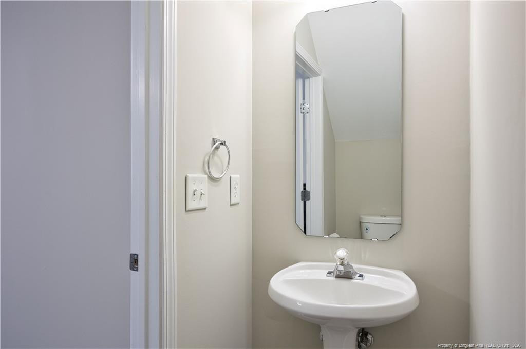 512 Colwick Lane Property Photo 15