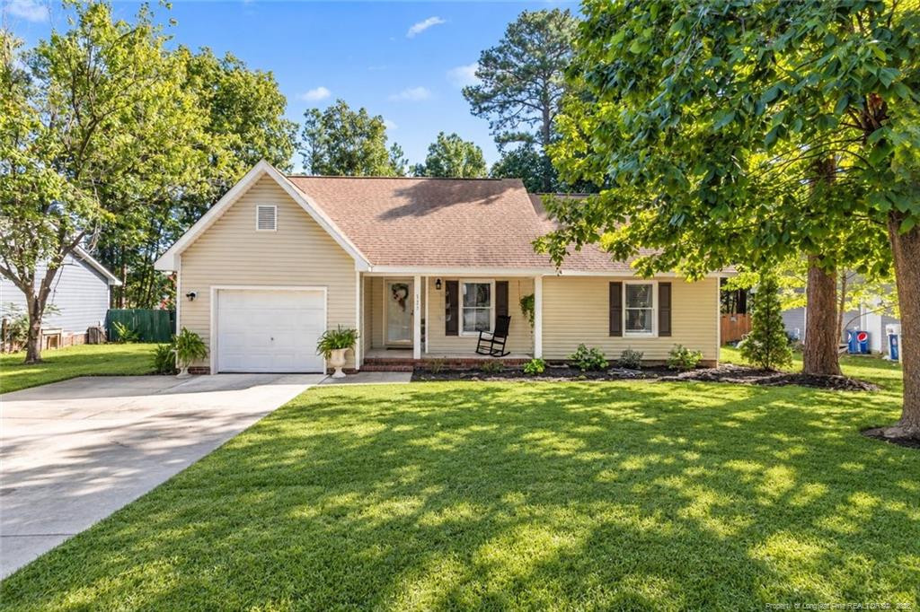 725 Sunnycrest Drive Property Photo 1