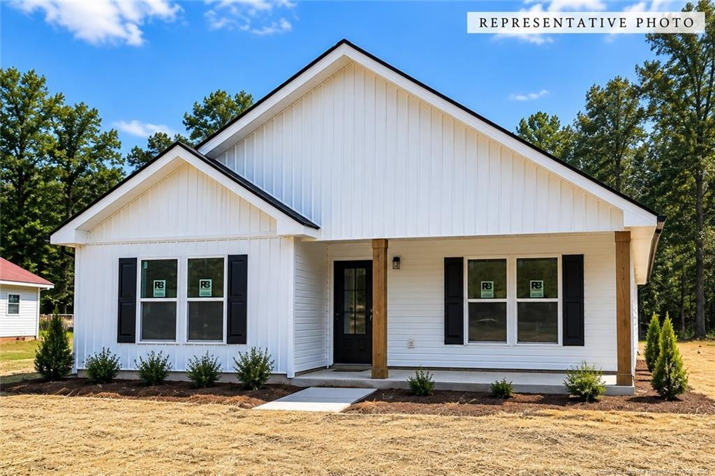 462 Bullard Street Property Photo 1