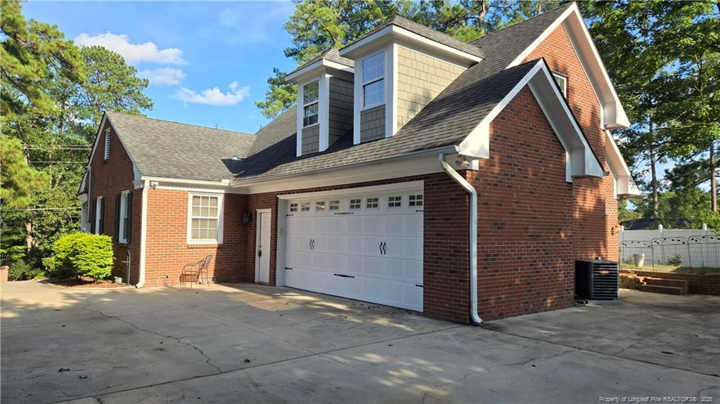 2505 N Edgewater Drive Property Photo 4