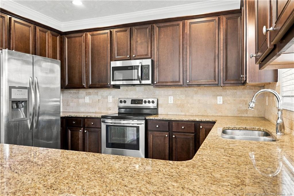 321 Cornhill Road Property Photo 12