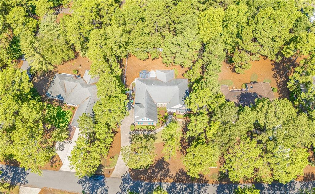 725 Lake Forest Drive E Property Photo 41