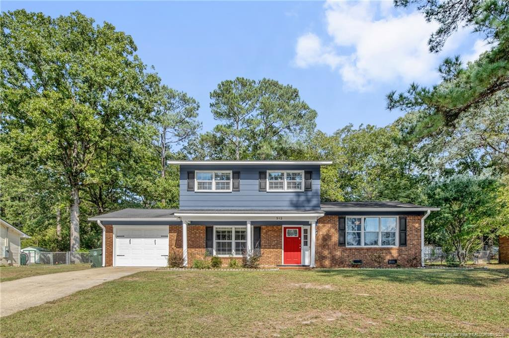 512 Dashland Drive Property Photo 1