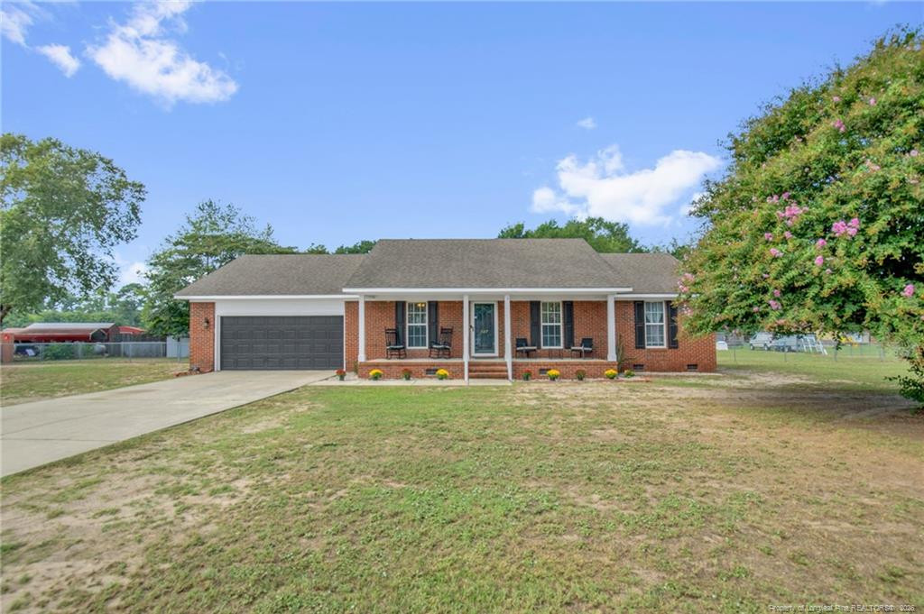 327 Grape Arbor Drive Property Photo 1