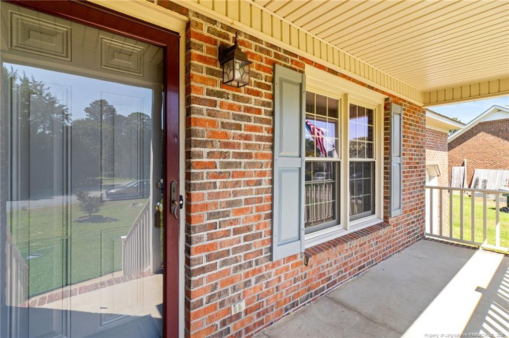 109 Deblyn Court Property Photo 5