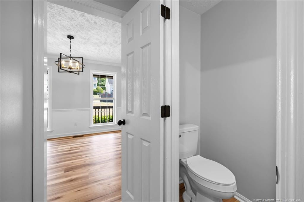 5325 Miranda Drive Property Photo 6