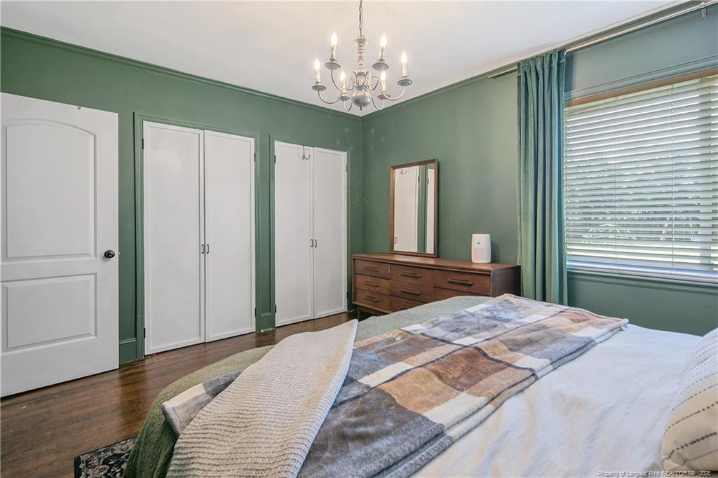 220 E David Parnell Street Property Photo 31