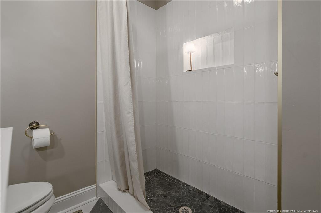 220 E David Parnell Street Property Photo 33