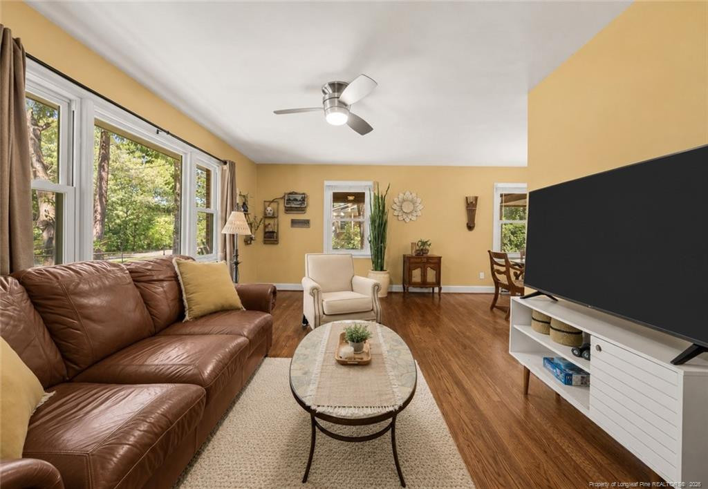 4332 Lakeside Drive Property Photo 4