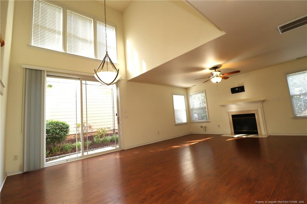 10448 Neland Street Property Photo 5