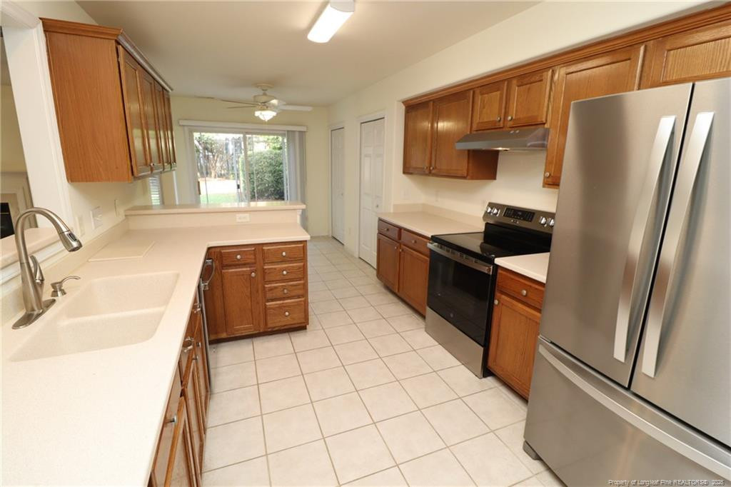 10448 Neland Street Property Photo 15