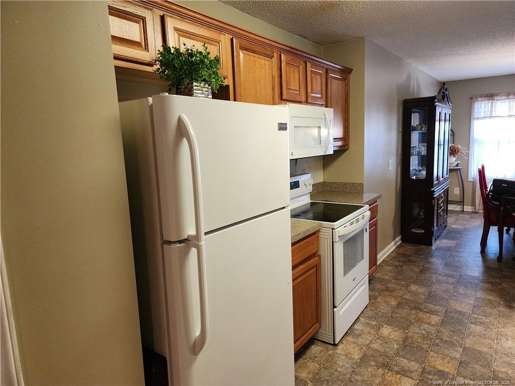 141 Fox Run Property Photo 5