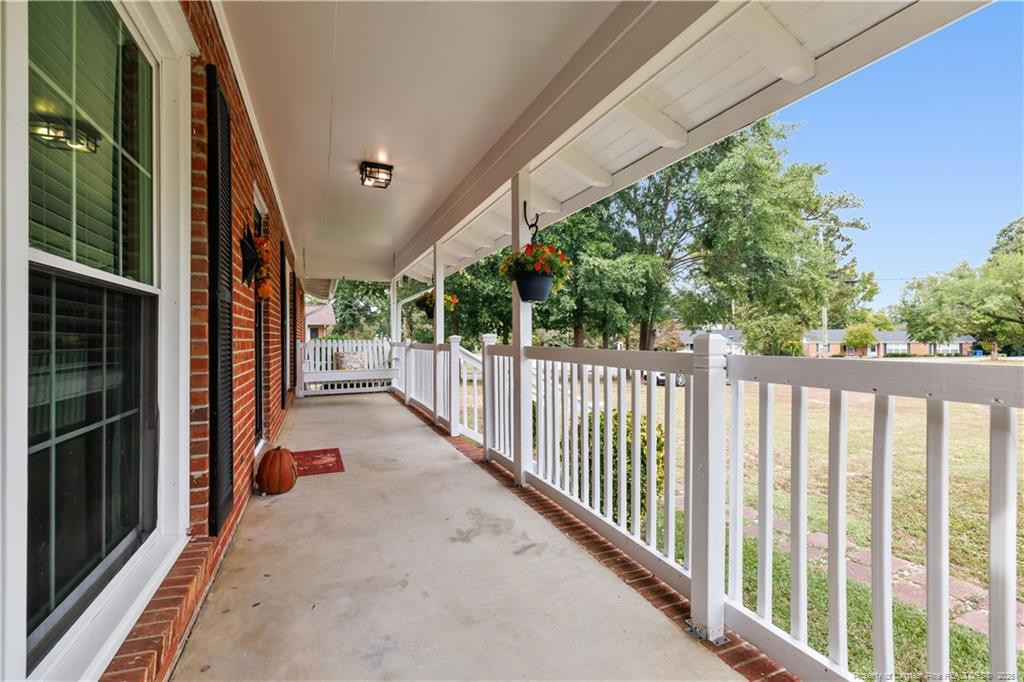 6411 Deland Avenue Property Photo 4