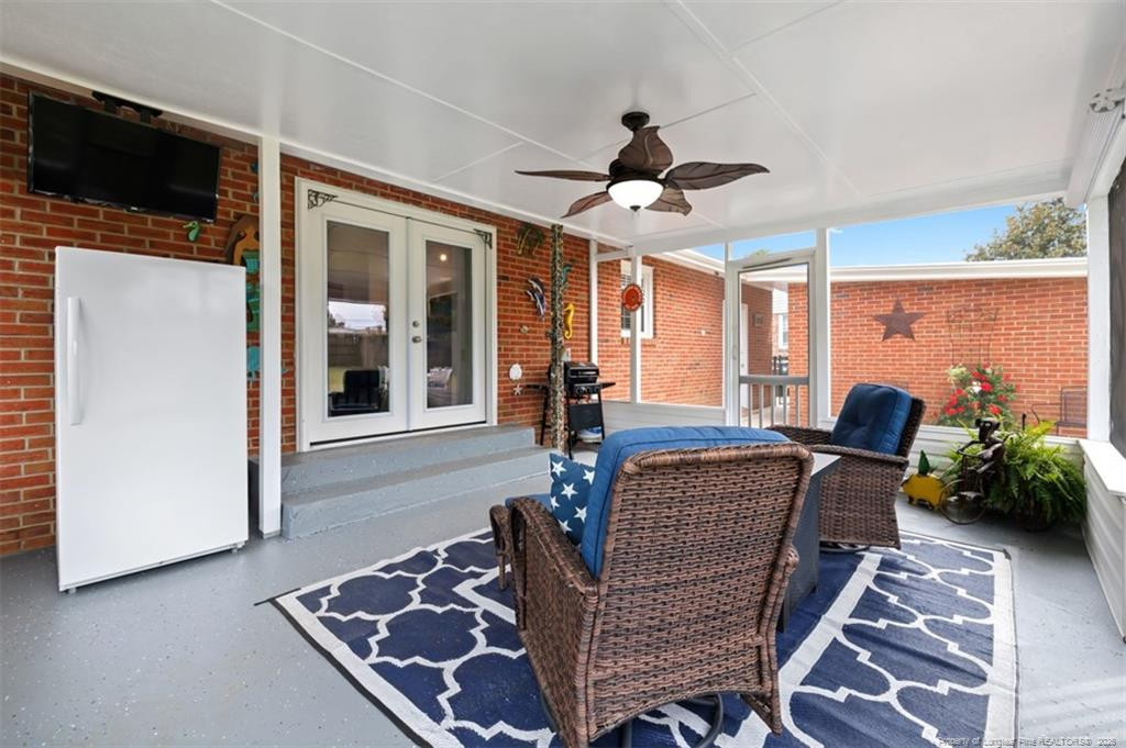 6411 Deland Avenue Property Photo 5
