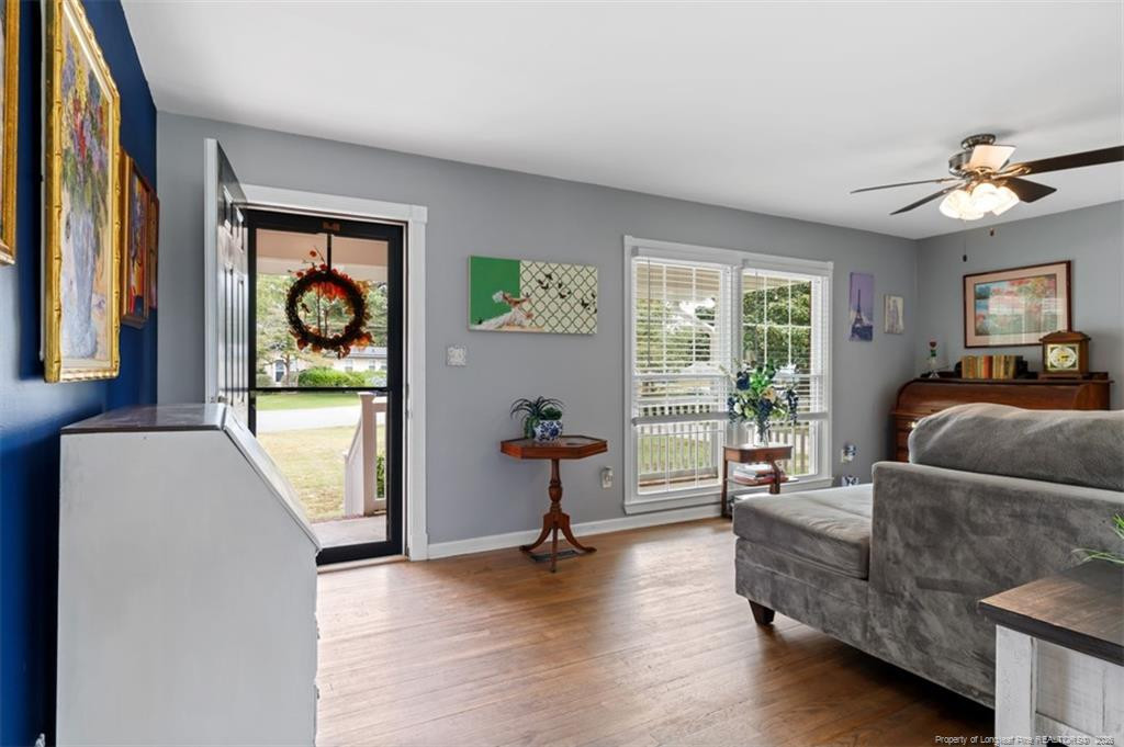 6411 Deland Avenue Property Photo 8