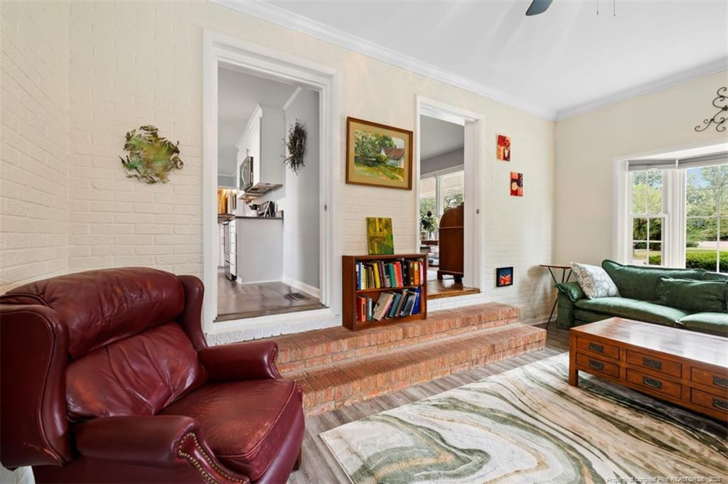 6411 Deland Avenue Property Photo 17