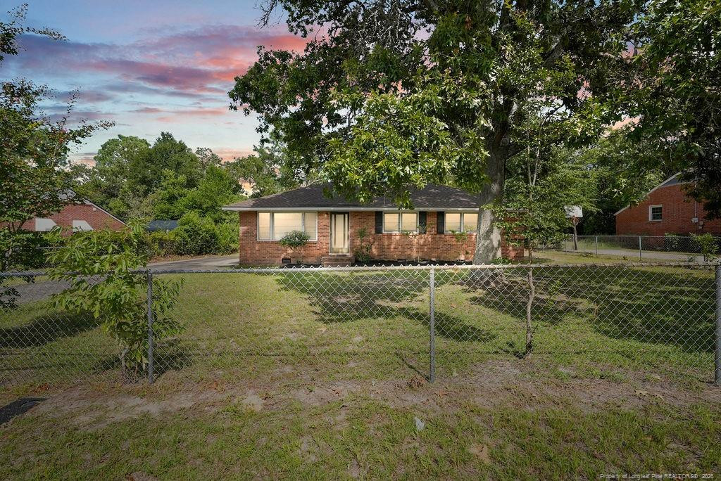 1909 Westhill Drive Property Photo 1