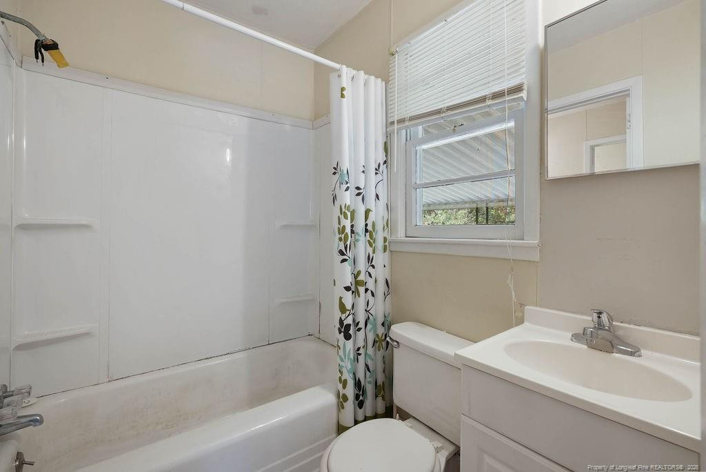 1909 Westhill Drive Property Photo 17