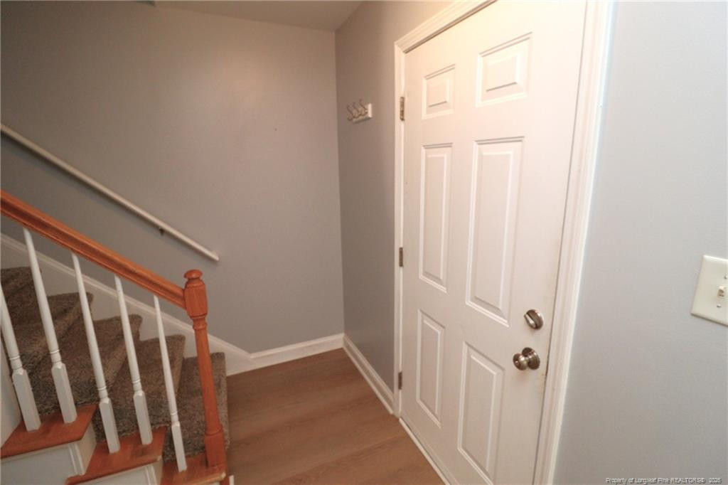 410 Whitehall Court Property Photo 3