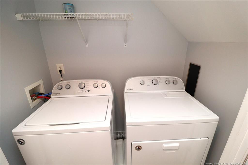410 Whitehall Court Property Photo 14